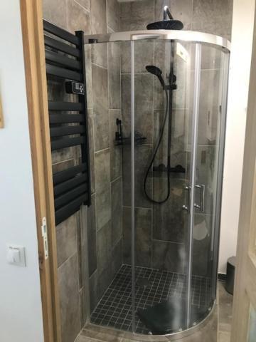 La Brindille Petit Mas Provencal Meuble De Tourisme 3 Etoiles 2-3 Personnes 1 Piece 30 M2 Tout Confort Lisiere Foret Jardin Jacuzzi Piscine Saint-Paul-en-Forêt エクステリア 写真