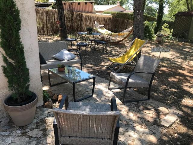 La Brindille Petit Mas Provencal Meuble De Tourisme 3 Etoiles 2-3 Personnes 1 Piece 30 M2 Tout Confort Lisiere Foret Jardin Jacuzzi Piscine Saint-Paul-en-Forêt エクステリア 写真